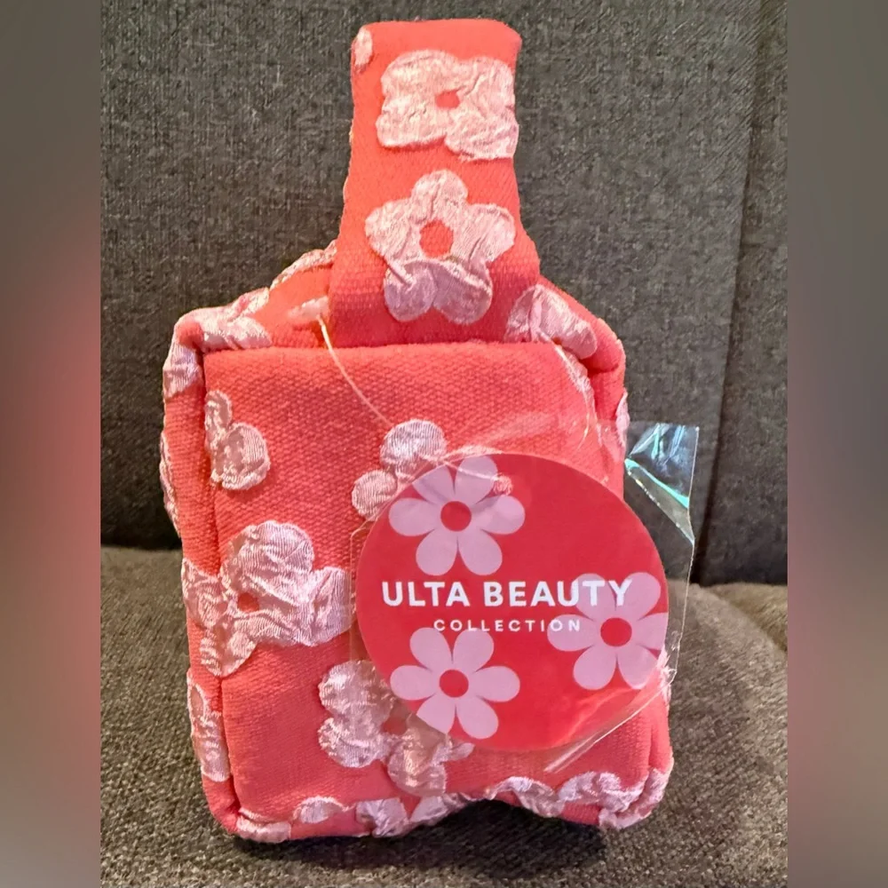 Ulta Makeup bag with makeup - Picture 11 of 12